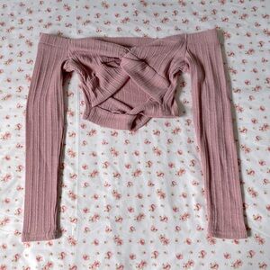 FASHION NOVA - Pink Long Sleeve Off The Shoulder Knot Crop Top